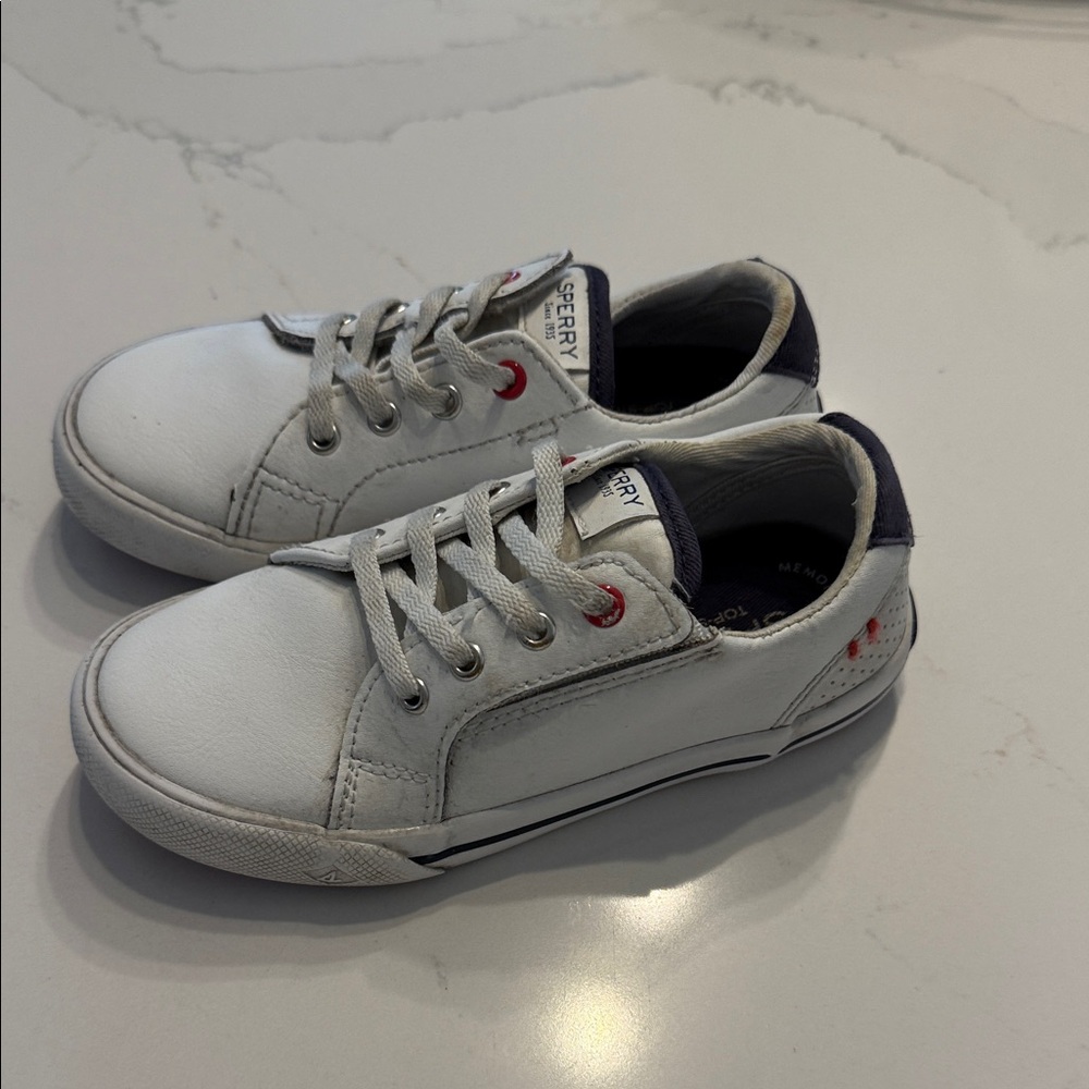 Sperry Kids Sneakers in White with Navy Accents